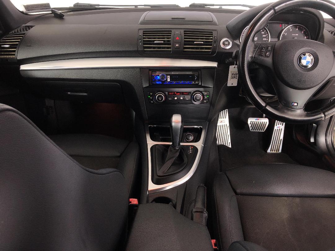 Photo '17' of BMW 120I Photo '17' of BMW 120I