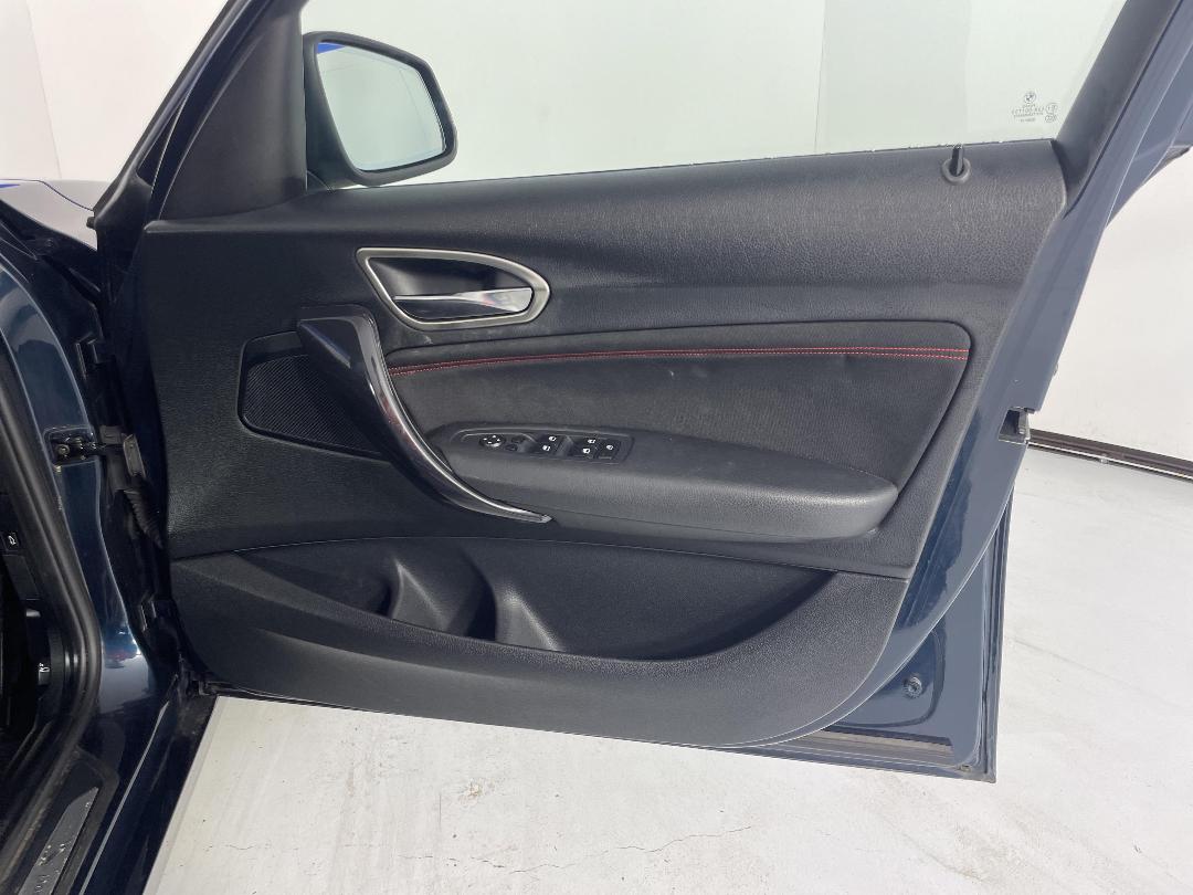 Photo '15' of BMW 120I