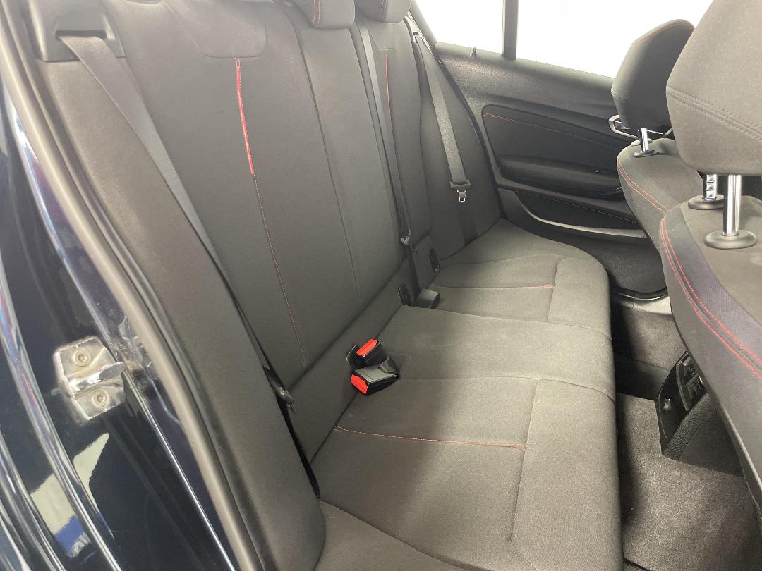 Photo '20' of BMW 120I