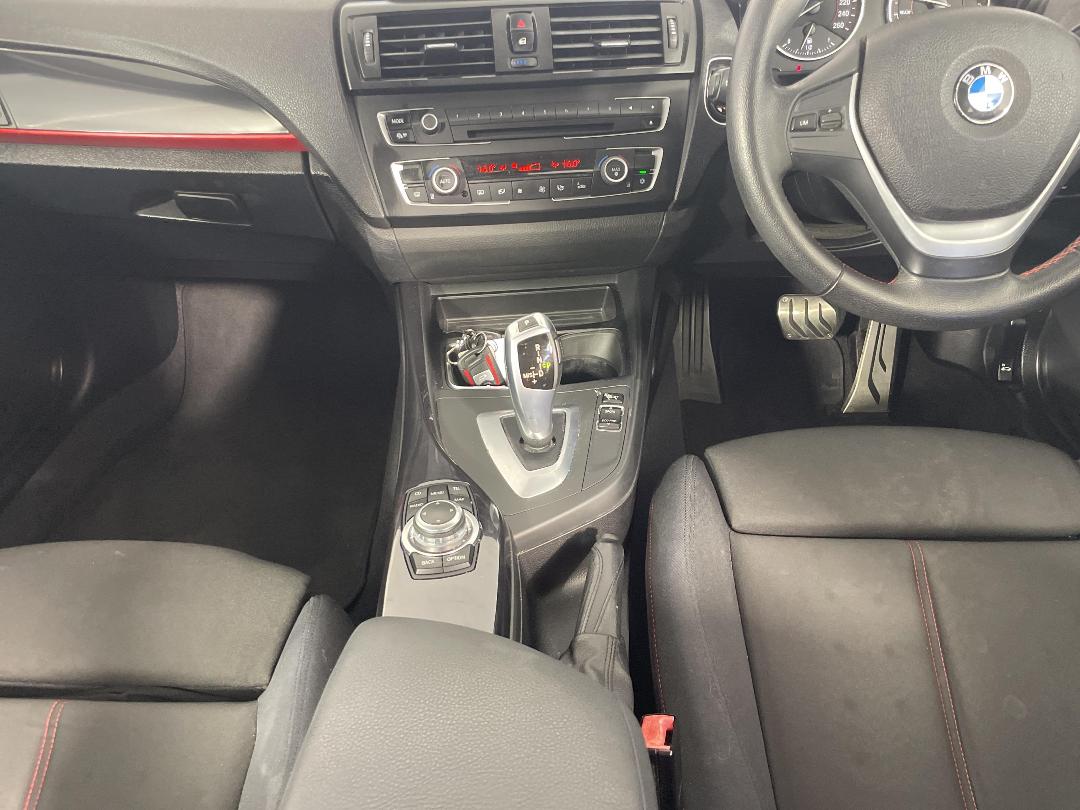 Photo '18' of BMW 120I