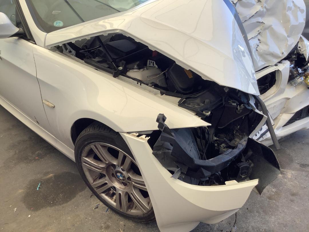 Damaged BMW 320I 2011 in Christchurch Bromley at Turners Damaged