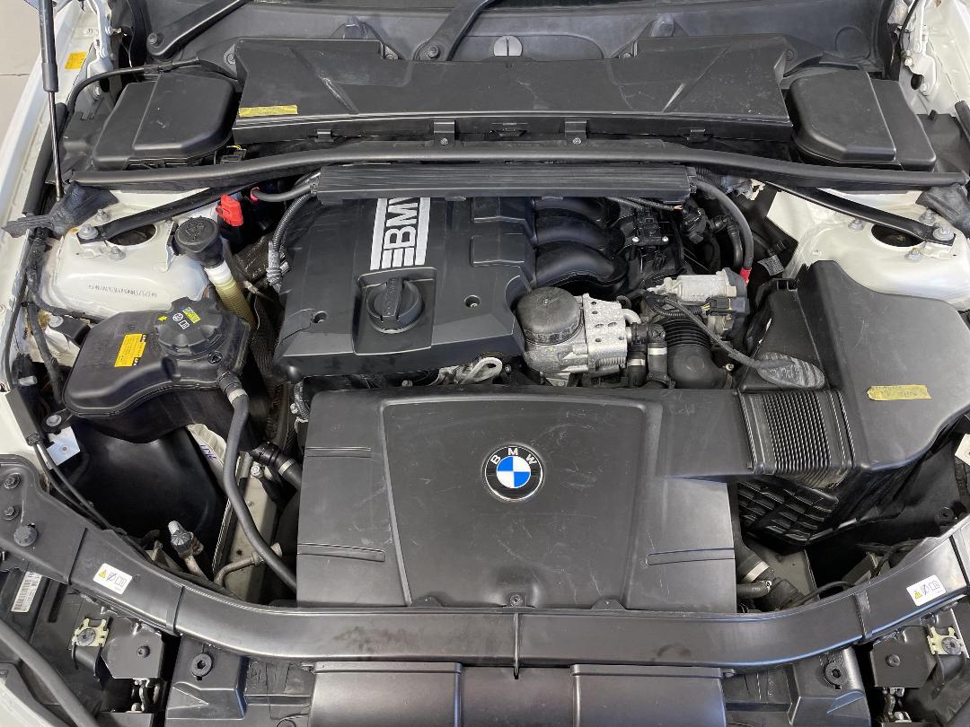 Photo '11' of BMW 320I Photo '11' of BMW 320I