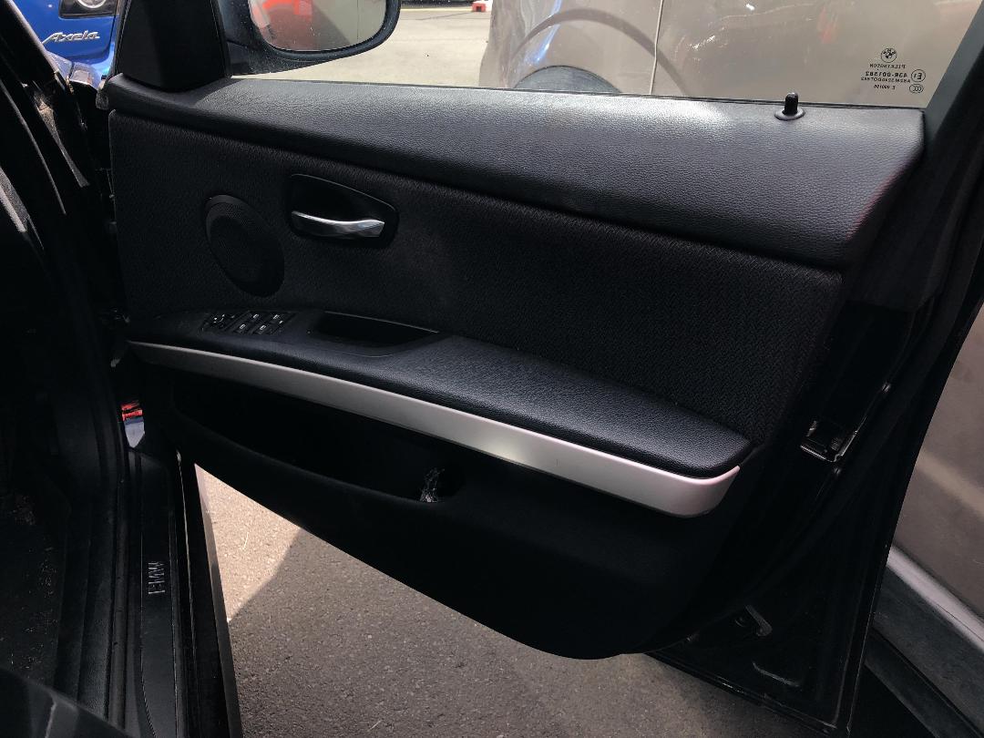 Photo '11' of BMW 320I Touring Photo '11' of BMW 320I Touring