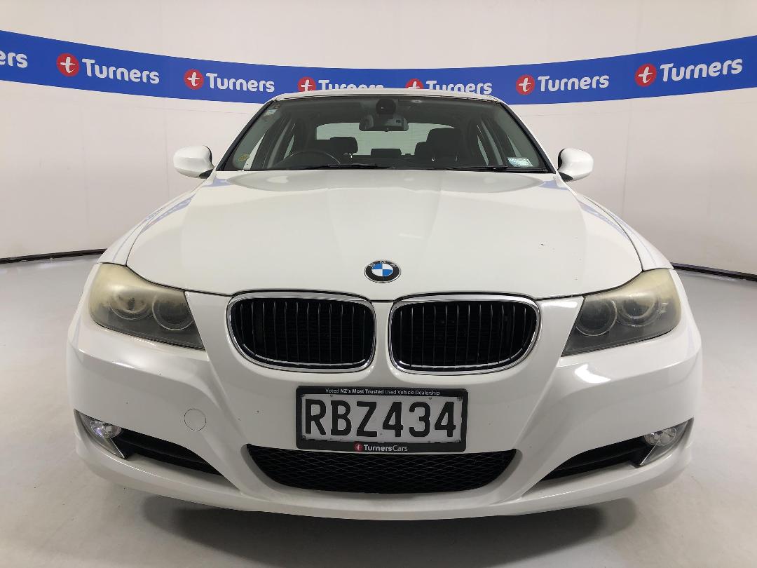 Photo '2' of BMW 320I