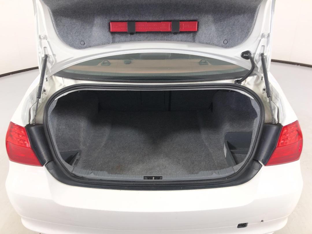 Photo '14' of BMW 320I