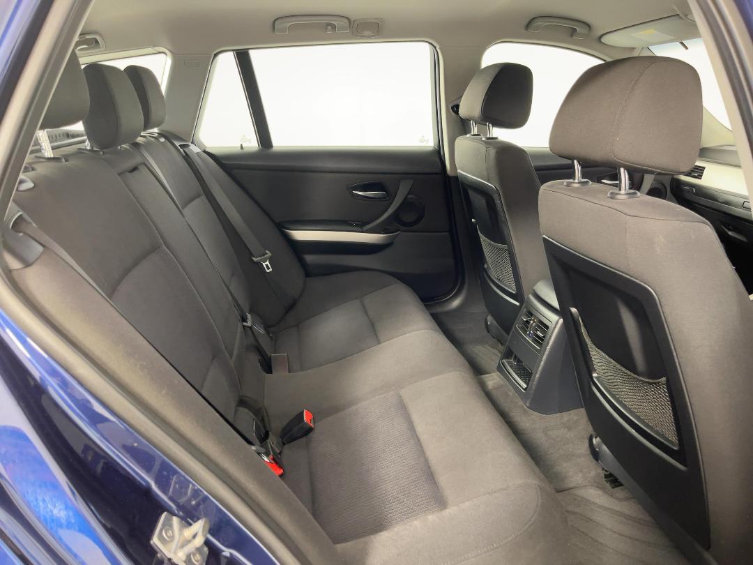 Photo '20' of BMW 320I