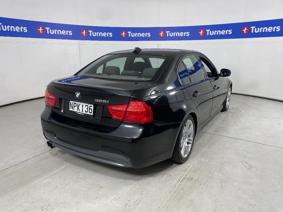 Photo '7' of BMW 325I Photo '7' of BMW 325I