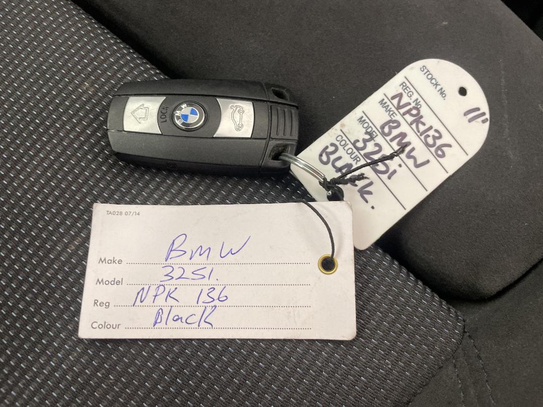 Photo '22' of BMW 325I Photo '22' of BMW 325I