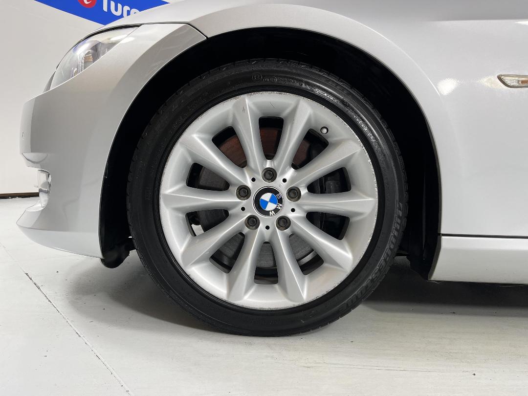 Photo '10' of BMW 335I