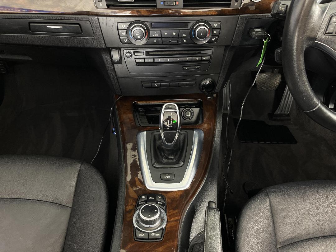 Photo '17' of BMW 335I