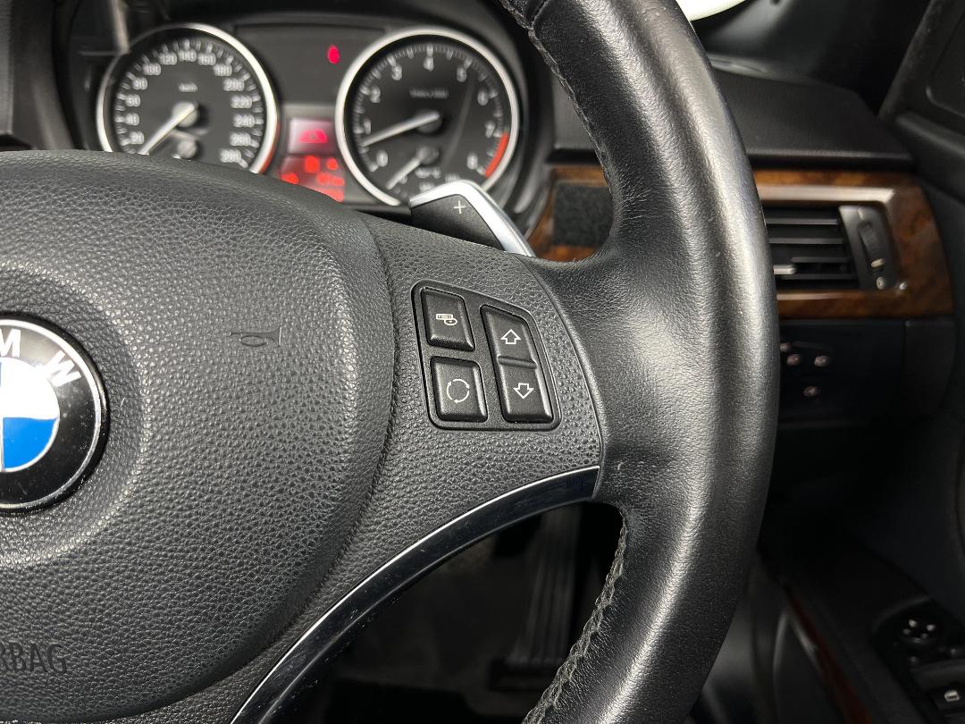 Photo '23' of BMW 335I