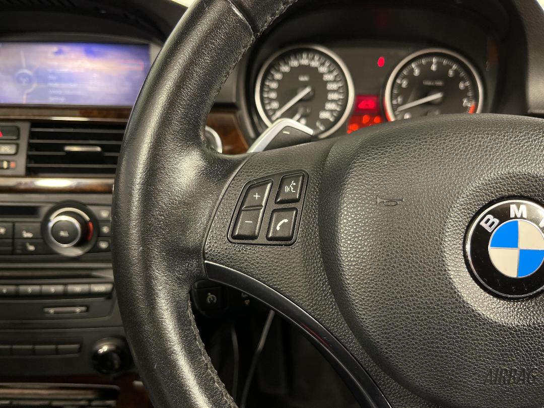 Photo '24' of BMW 335I