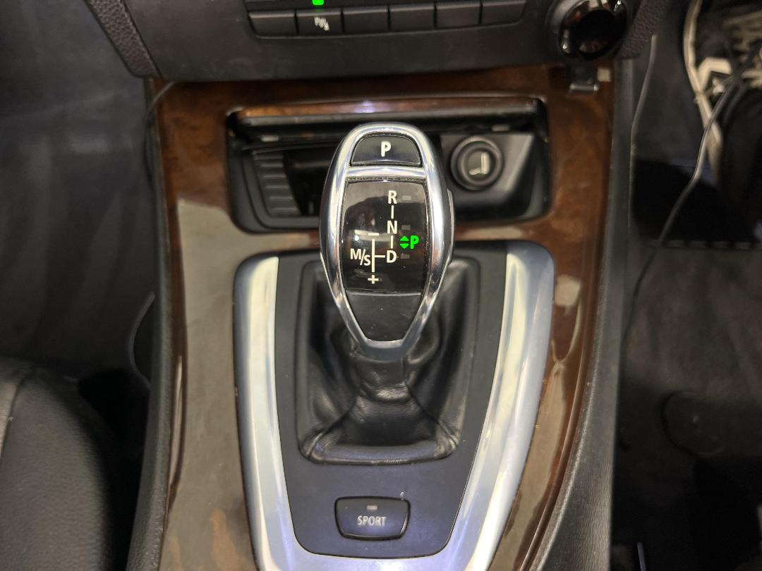 Photo '28' of BMW 335I