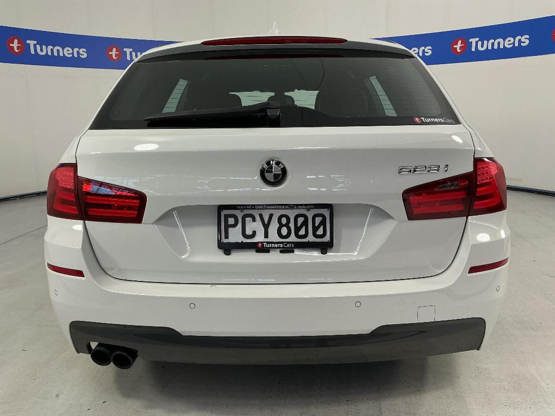 Photo '6' of BMW 523I Photo '6' of BMW 523I