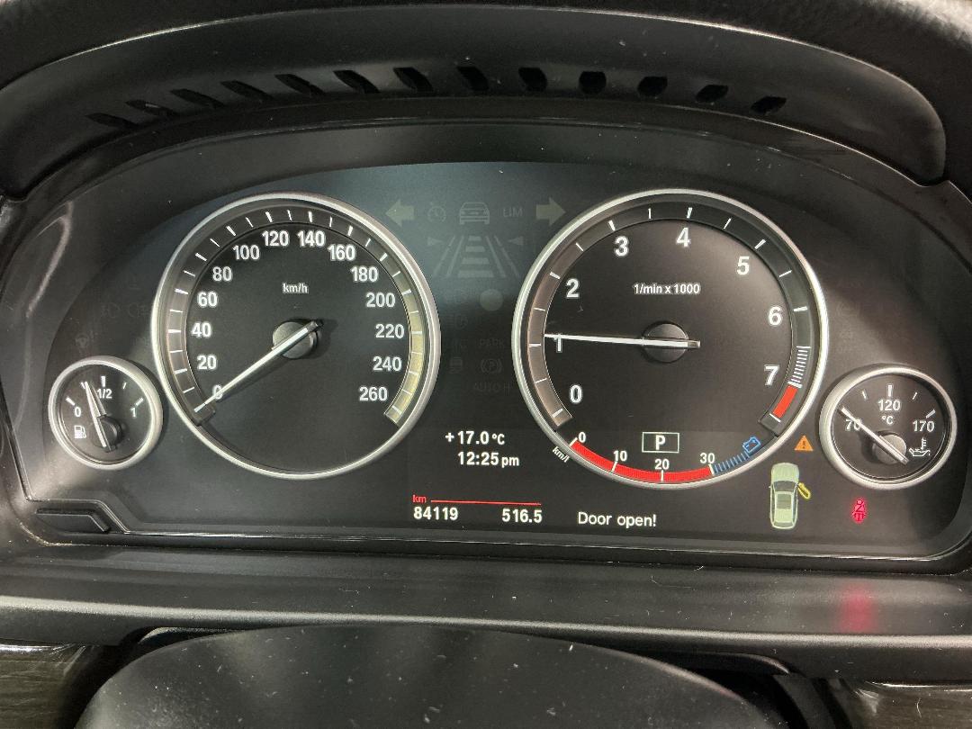 Photo '21' of BMW 523I Photo '21' of BMW 523I