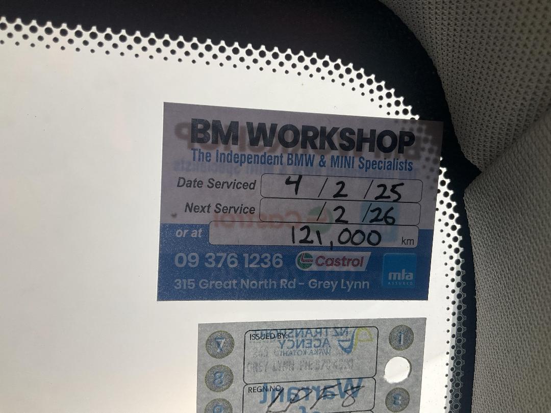 Photo '24' of BMW 523I Photo '24' of BMW 523I