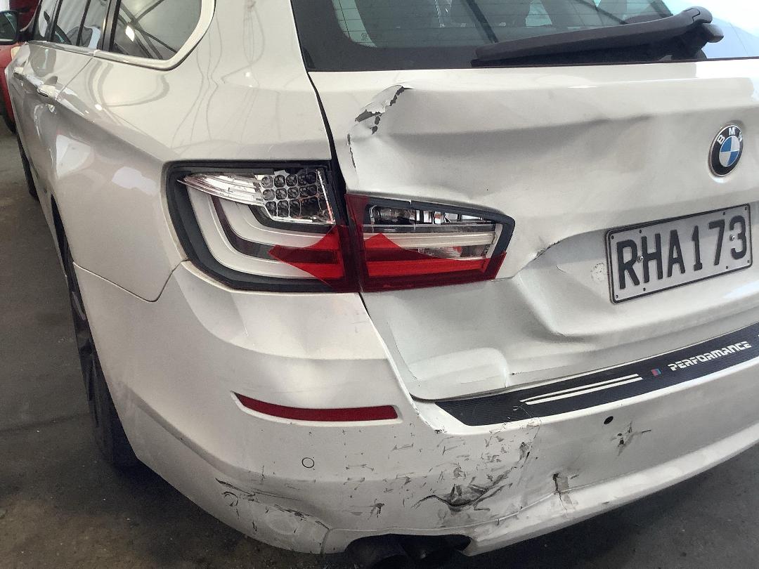 Photo '5' of BMW 528I Photo '5' of BMW 528I