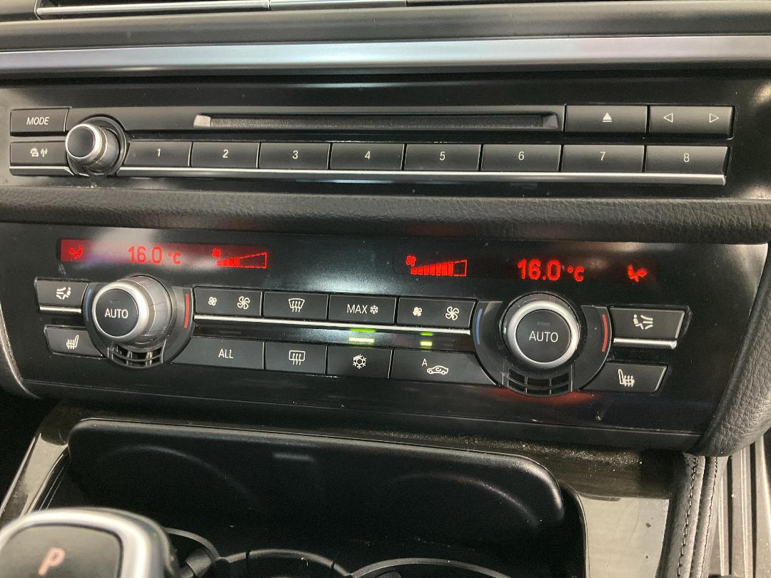 Photo '32' of BMW 530I Photo '32' of BMW 530I