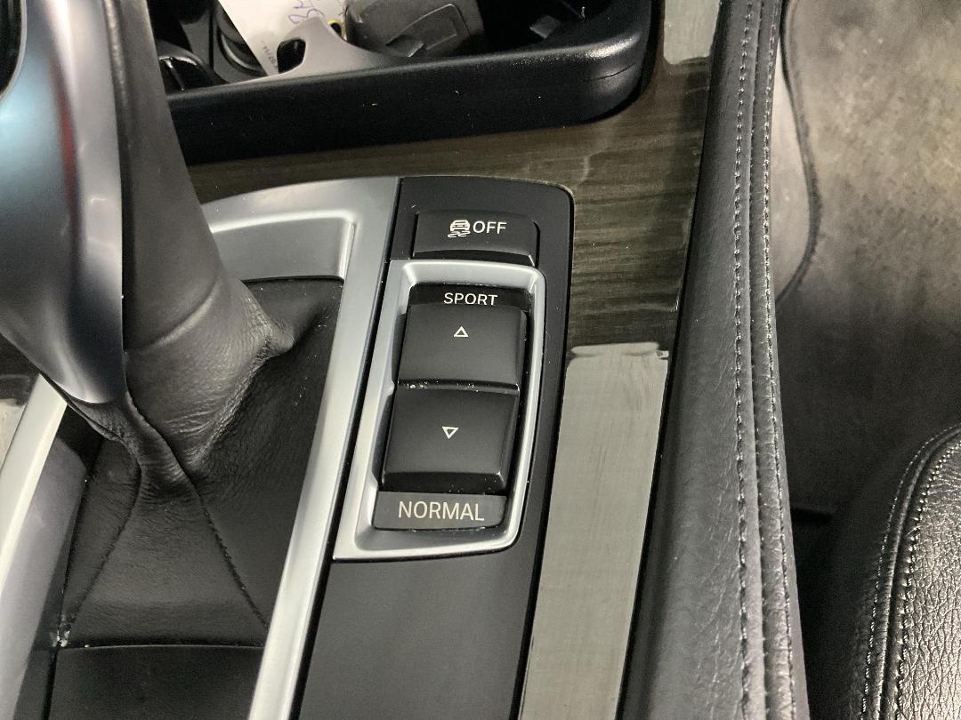 Photo '30' of BMW 530I Photo '30' of BMW 530I