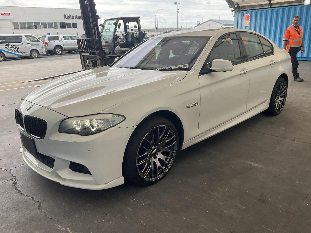 Photo '3' of BMW 550I