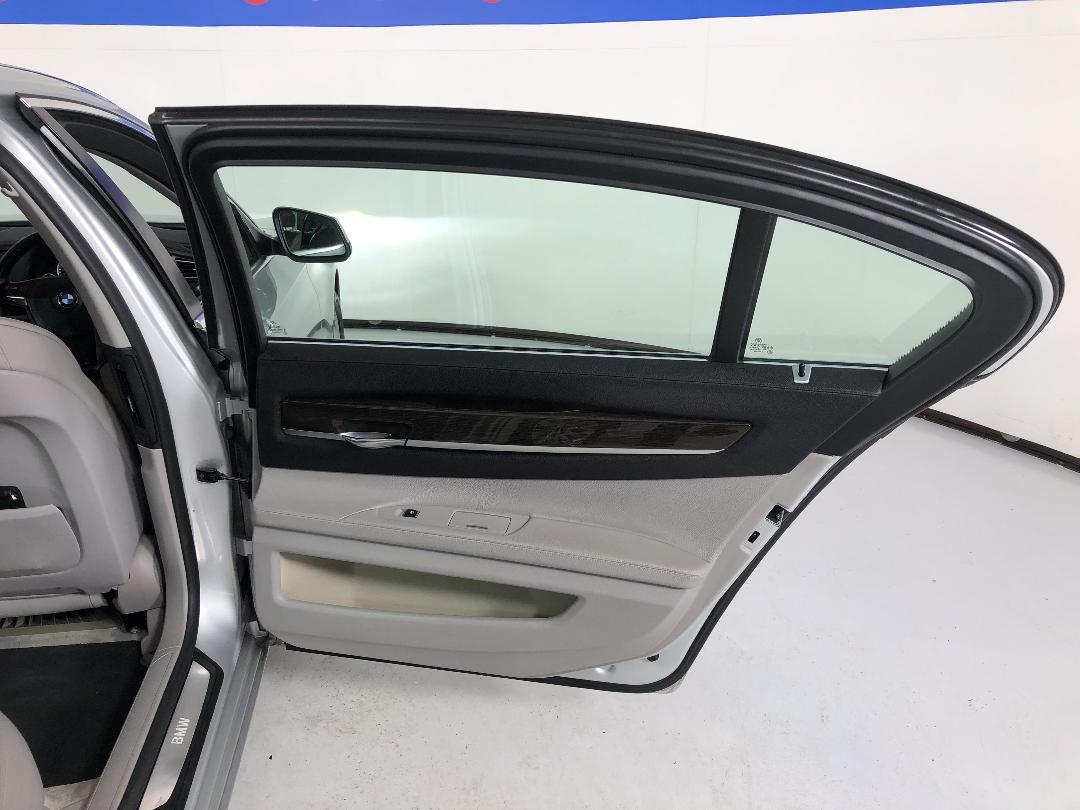 Photo '19' of BMW 7 Series