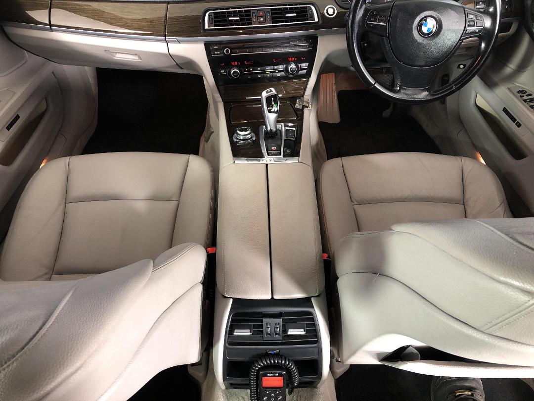 Photo '18' of BMW 7 Series