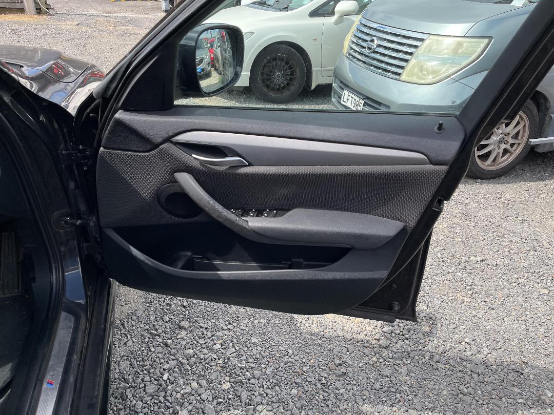 Photo '13' of BMW X1 Sdrive 18I