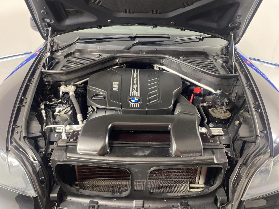 Photo '13' of BMW X5 Photo '13' of BMW X5