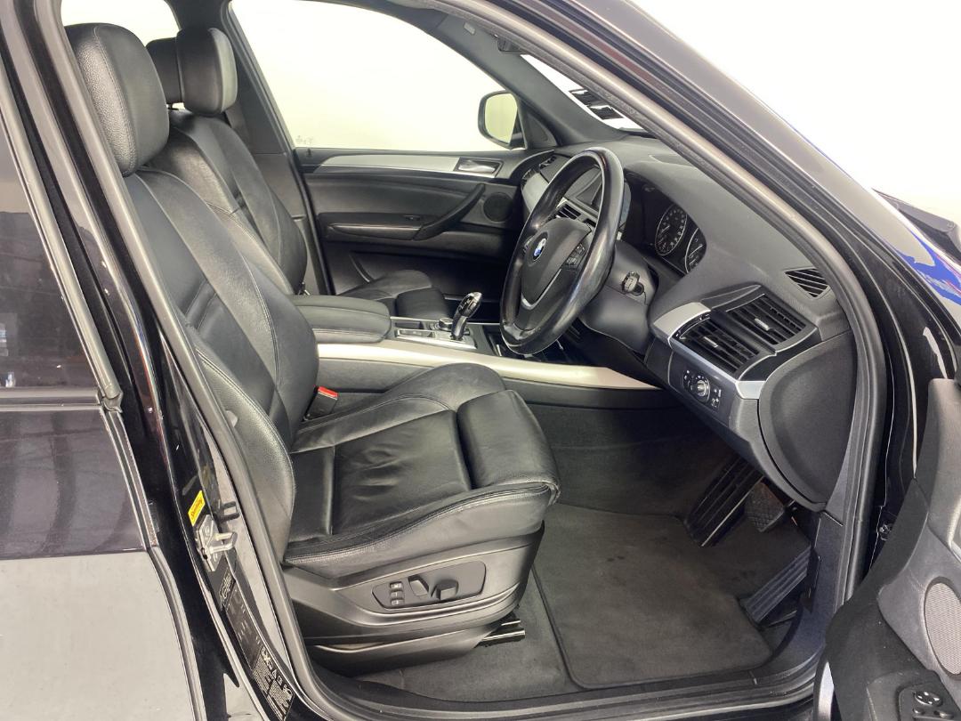 Photo '16' of BMW X5 Photo '16' of BMW X5