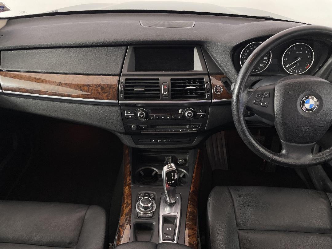 Photo '18' of BMW X5 Photo '18' of BMW X5