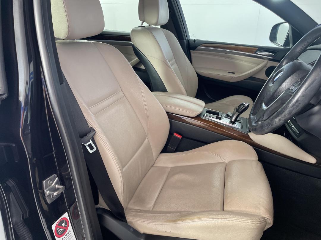 Photo '16' of BMW X6 Photo '16' of BMW X6