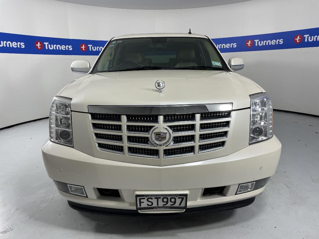 Photo '2' of Cadillac Escalade