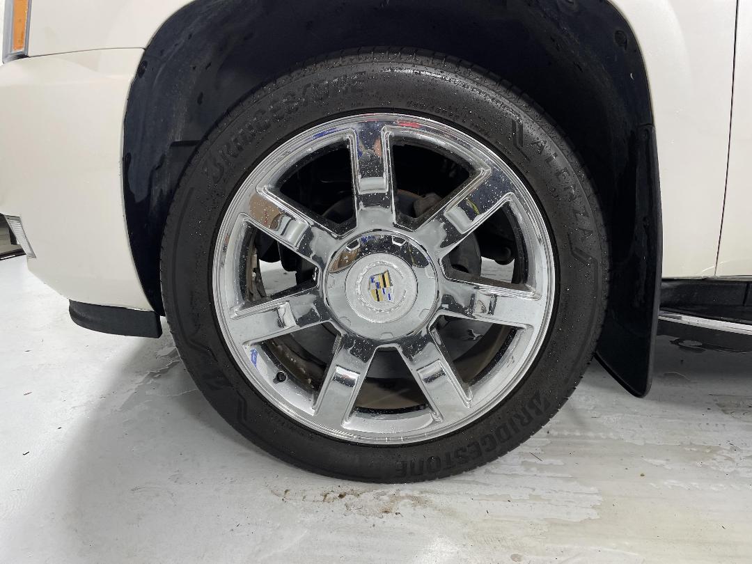 Photo '10' of Cadillac Escalade