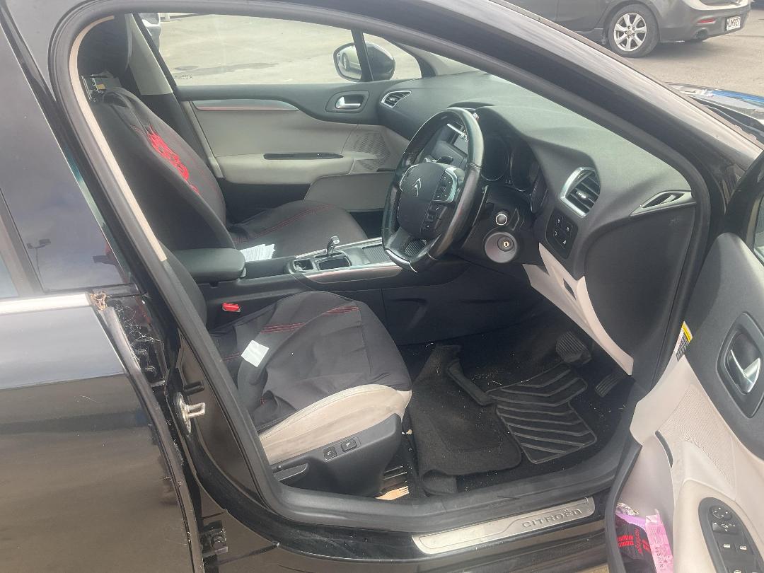 Photo '10' of Citroen C4 Excl EGS Photo '10' of Citroen C4 Excl EGS