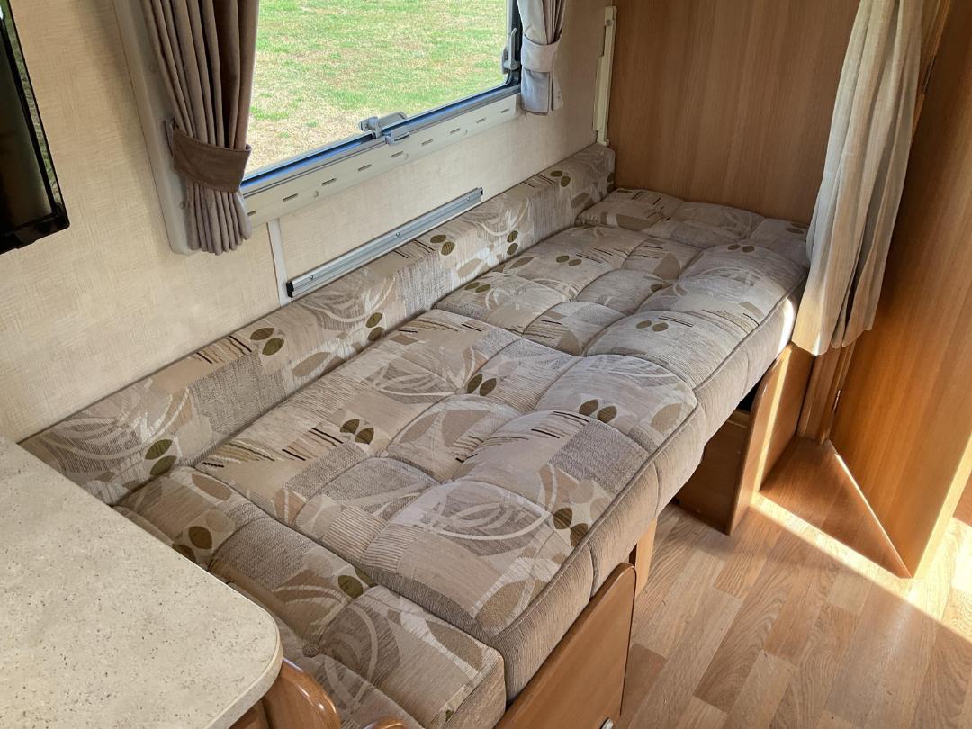 Photo '12' of COACHMAN 520 Caravan - Single Photo '12' of COACHMAN 520 Caravan - Single