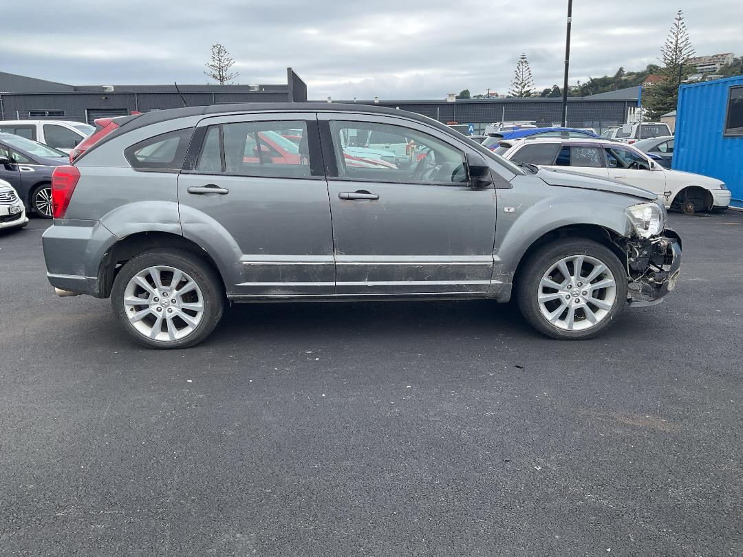 Photo '2' of Dodge Caliber SXT Photo '2' of Dodge Caliber SXT