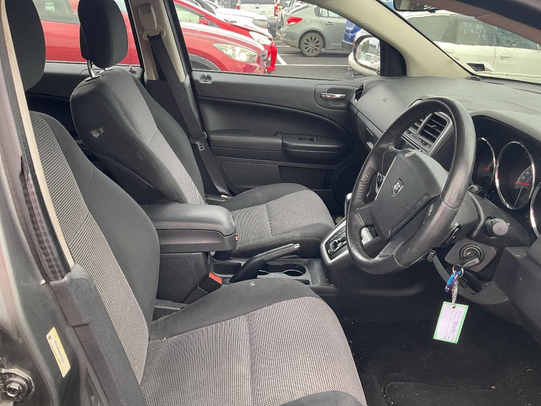 Photo '12' of Dodge Caliber SXT Photo '12' of Dodge Caliber SXT