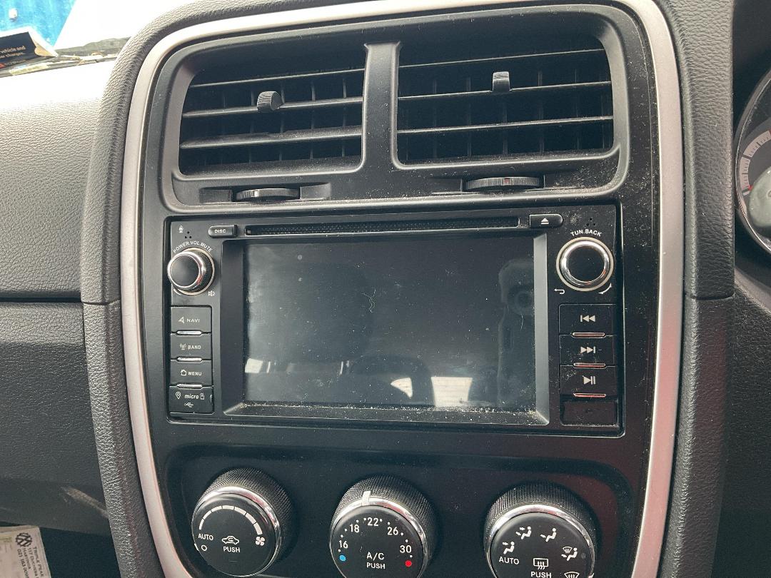 Photo '14' of Dodge Caliber SXT Photo '14' of Dodge Caliber SXT