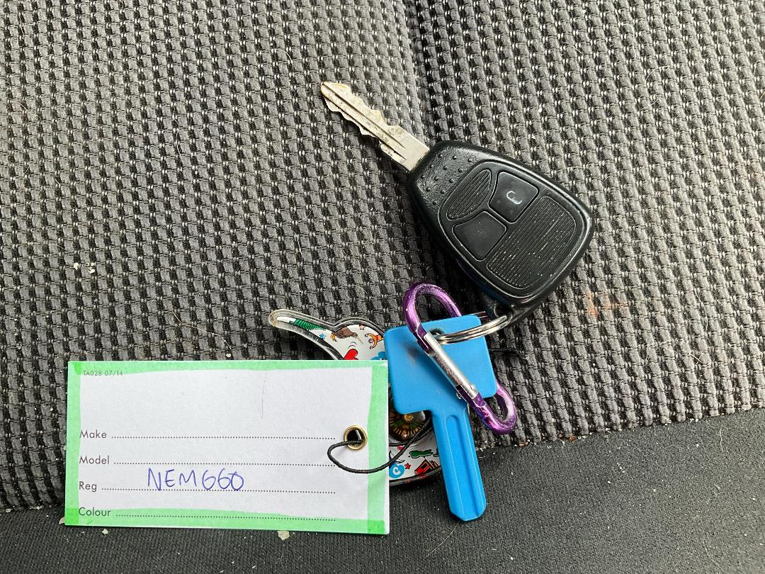 Photo '16' of Dodge Caliber SXT Photo '16' of Dodge Caliber SXT