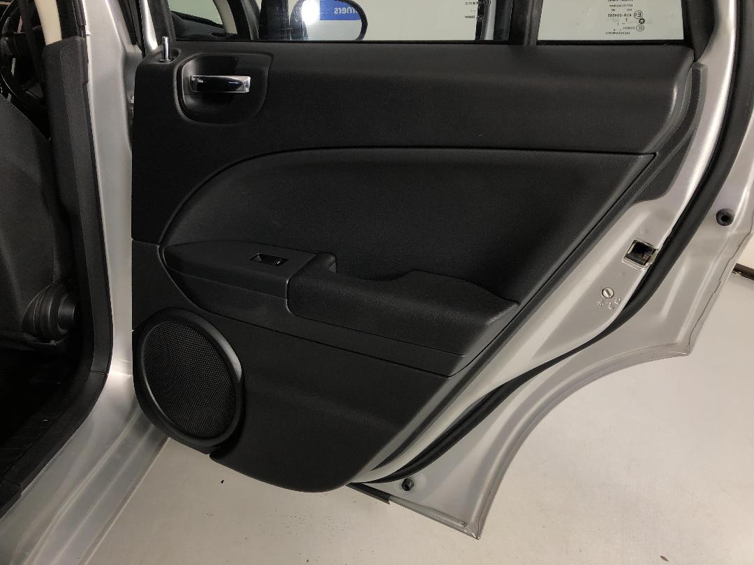 Photo '19' of Dodge Caliber Photo '19' of Dodge Caliber