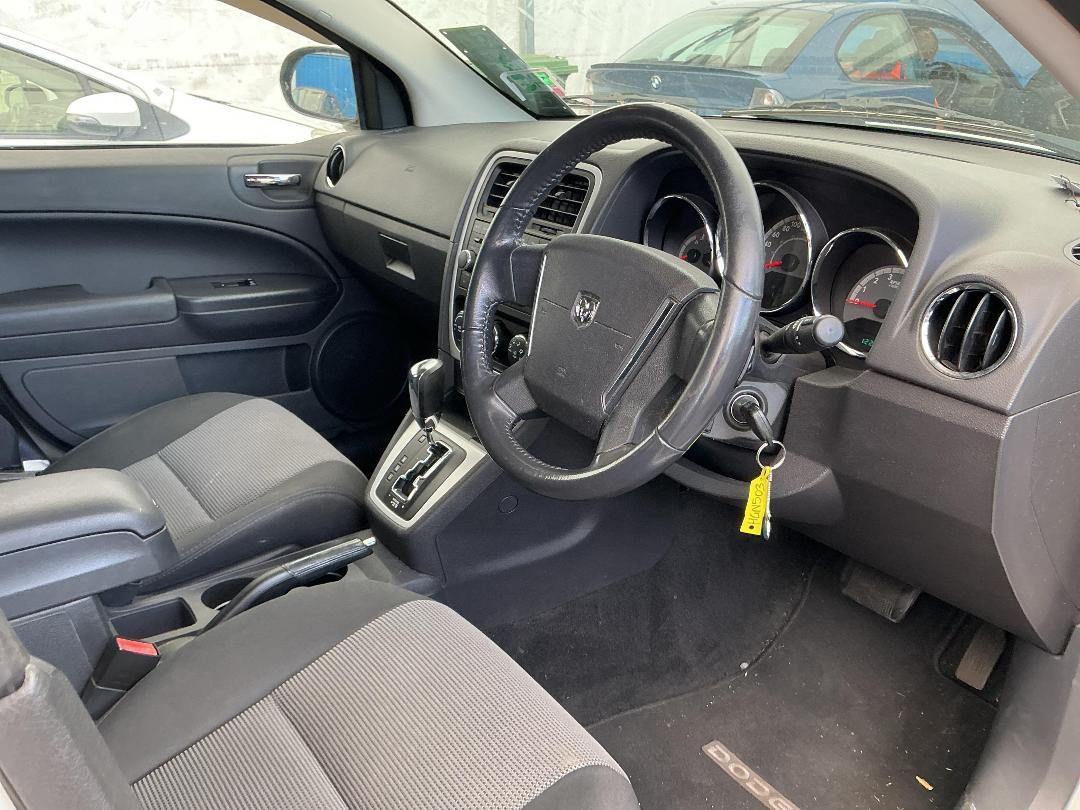 Photo '9' of Dodge Caliber SXT