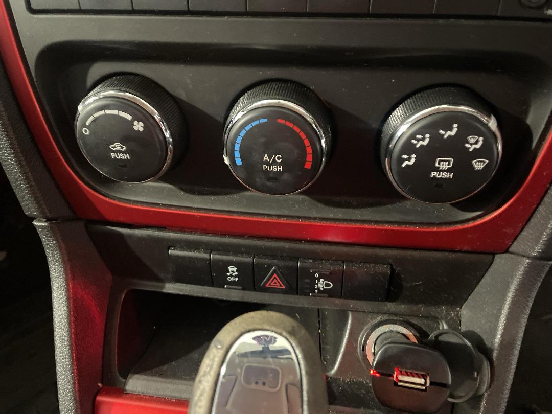 Photo '24' of Dodge Caliber SXT