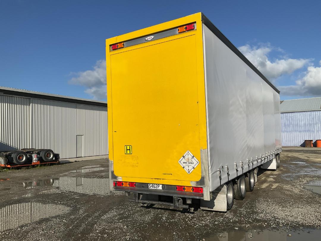 Photo '4' of Factory Built Jackson Curtainsider Full Photo '4' of Factory Built Jackson Curtainsider Full