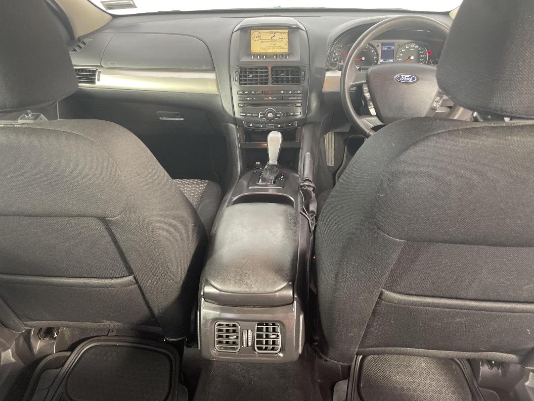 Photo '18' of Ford Falcon