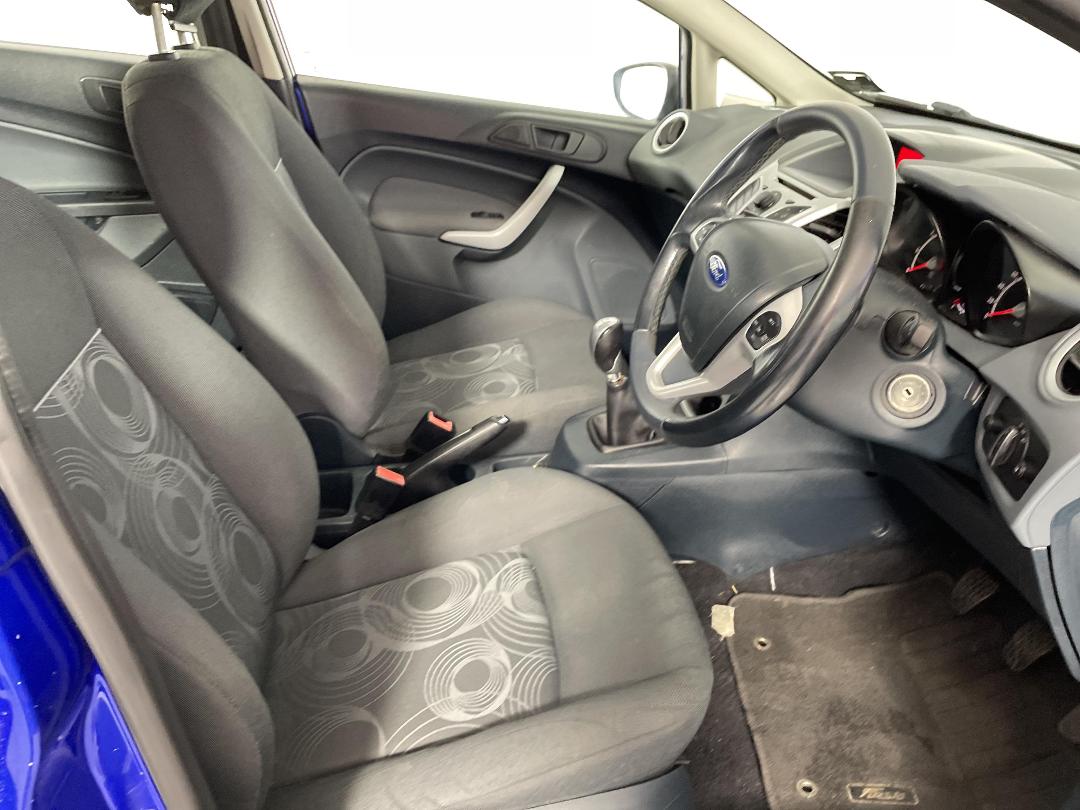 Photo '16' of Ford Fiesta Photo '16' of Ford Fiesta