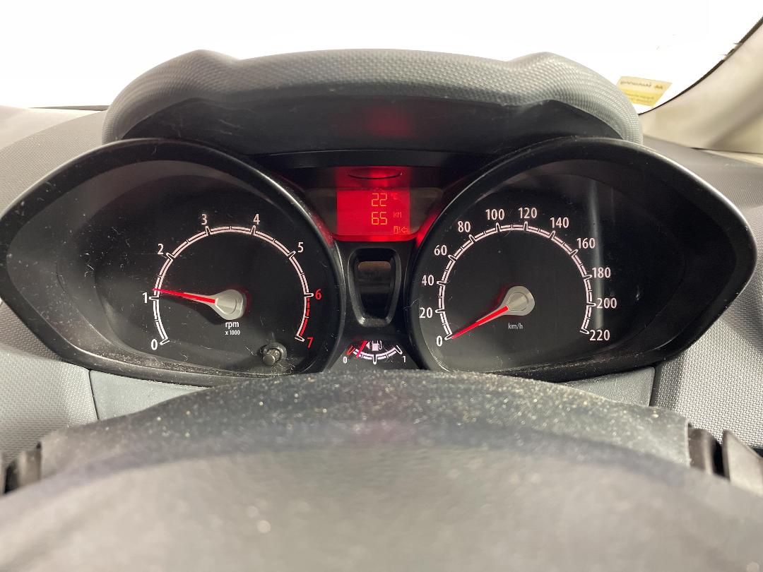 Photo '21' of Ford Fiesta Photo '21' of Ford Fiesta