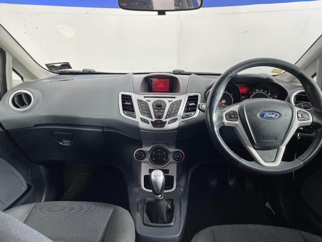 Photo '17' of Ford Fiesta Photo '17' of Ford Fiesta