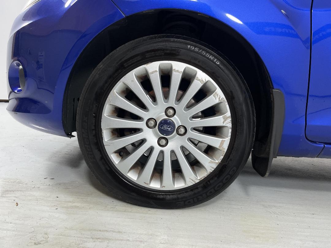 Photo '10' of Ford Fiesta