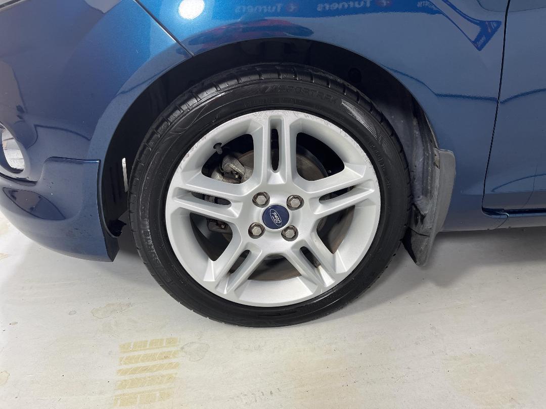 Photo '10' of Ford Fiesta