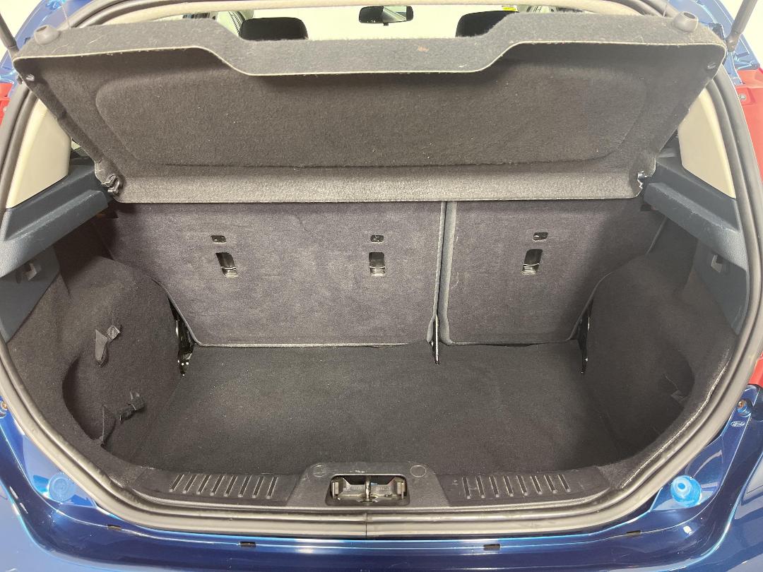 Photo '14' of Ford Fiesta